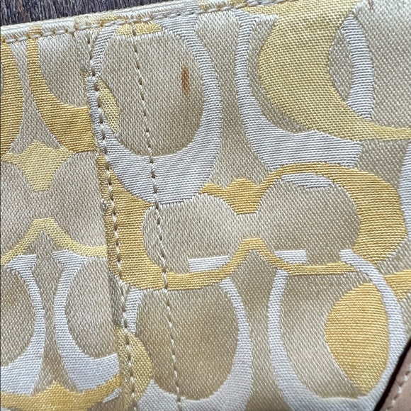 Coach wristlet - Picture 3 of 3